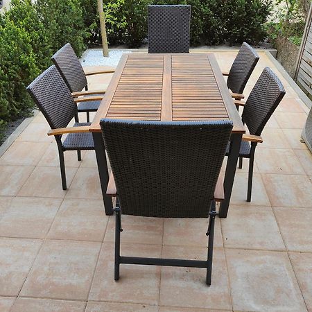 Eleonoras Ferienwohnung In Wuerzburg Stadt Mit Terrasse Im Erdgeschoss Inklusive Eigenen Parkplaetzen Vor Der Tuer Luaran gambar